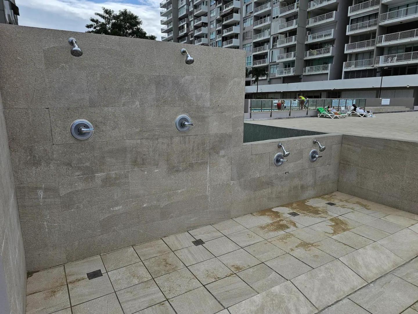 Steps From Foxwoods- Beachfront Retreat With Pools 圣胡安 外观 照片