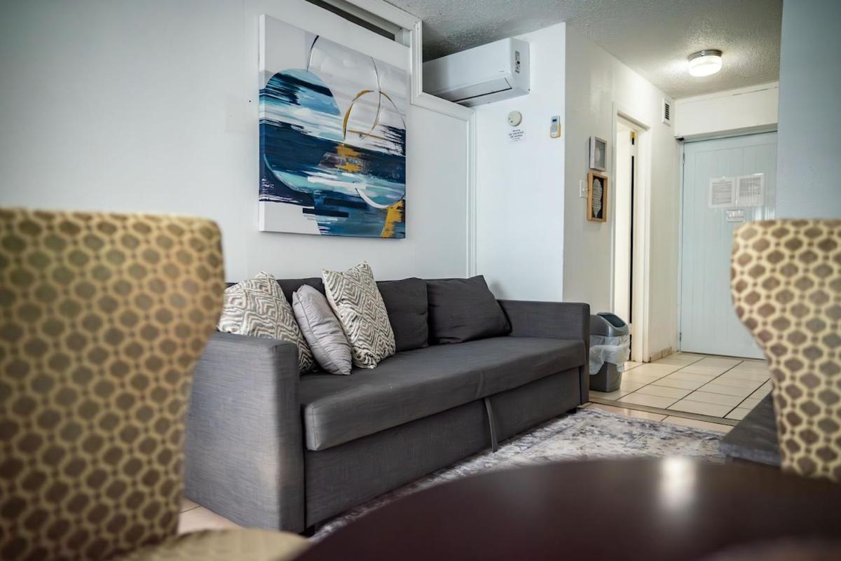 Steps From Foxwoods- Beachfront Retreat With Pools 圣胡安 外观 照片