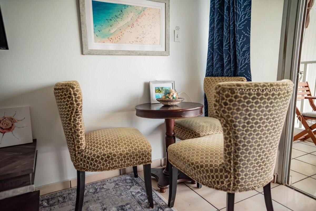 Steps From Foxwoods- Beachfront Retreat With Pools 圣胡安 外观 照片